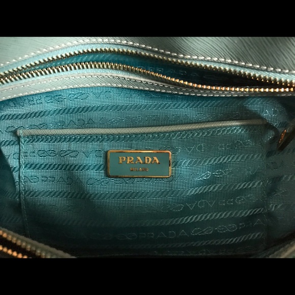 Prada Saffiano Lux handbag - Picture 6 of 8